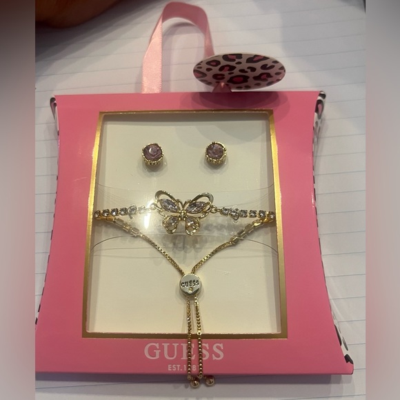 GUESS Gold-Tone Pink Crystal Butterfly 🦋 Slider Bracelet & Stud Earrings Set - Picture 9 of 12